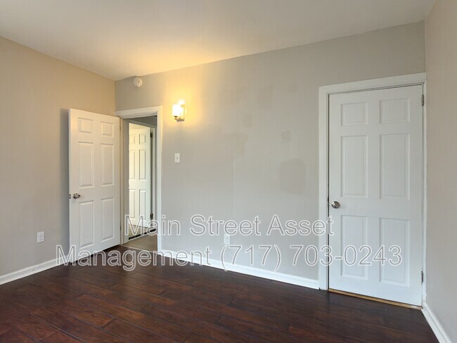 Building Photo - 1620 Randolph St