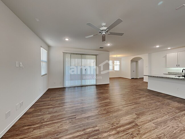 Building Photo - 779 S 150th Dr