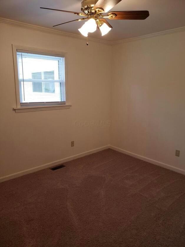 Building Photo - 208 Melody Ln
