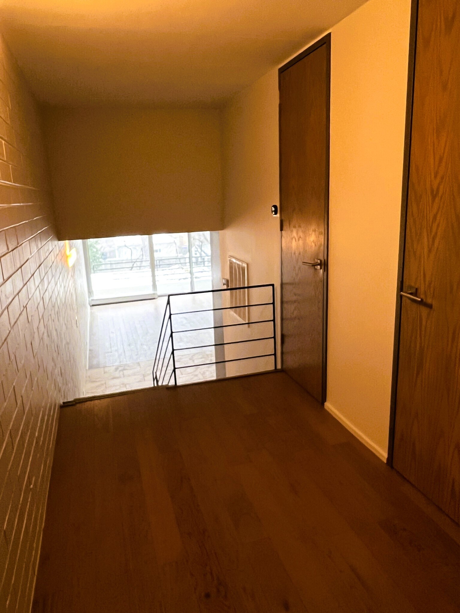 Foyer - 630 Vernon Ave