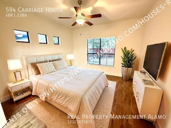 Building Photo - 594 Carriage House