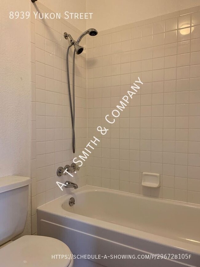 Building Photo - 8939 Yukon St