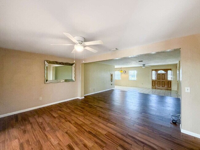 Building Photo - RENT THIS CANAL FRONT HOME WITH ZERO DEPOSIT DOWN