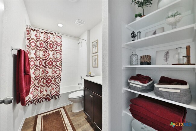 Building Photo - 801 Cinnamon Teal