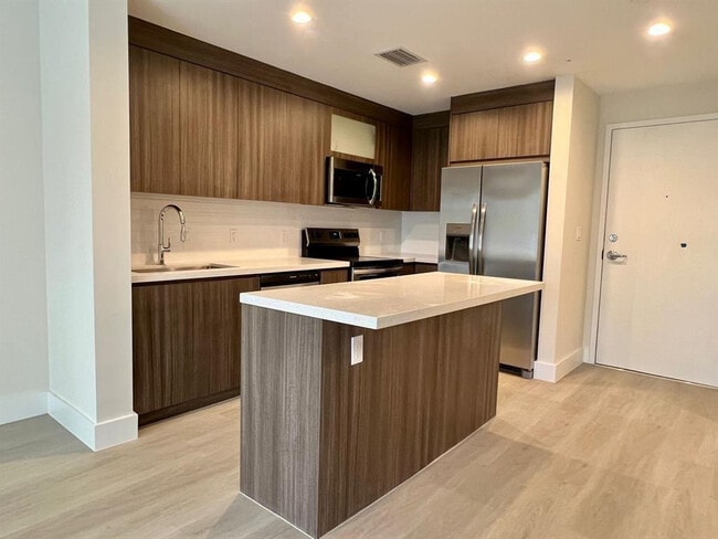 Building Photo - 1938 Jackson St