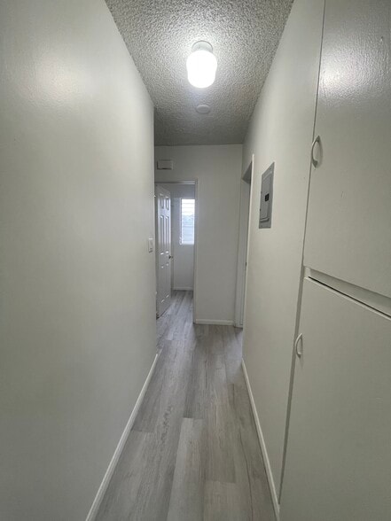 Building Photo - 151 E 95th St