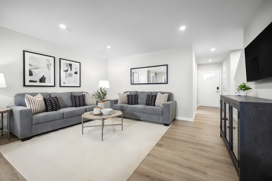 Building Photo - 2901 Apricot Dr