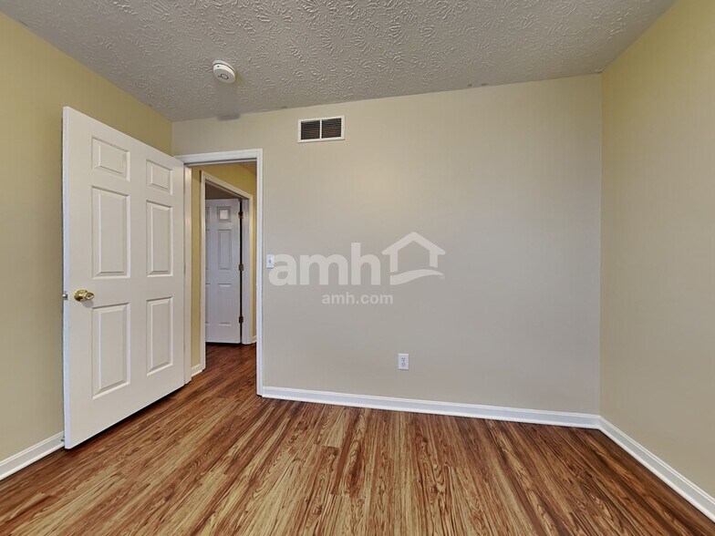 Building Photo - 773 Ginger Ridge Dr