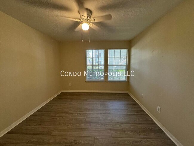 Building Photo - 6178 Westgate Dr
