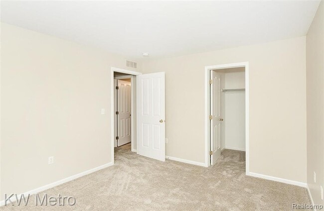 Building Photo - 4121 Hampton Ridge Blvd