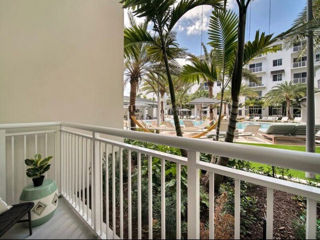 Building Photo - 10510 NW 78th St