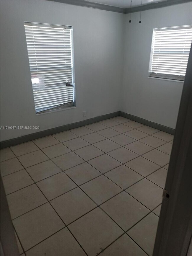 Building Photo - 6280 SW 8th Pl