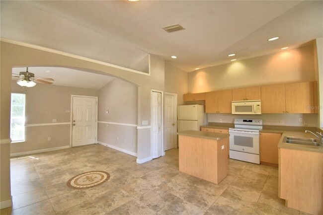 Building Photo - 223 Grouper Ct