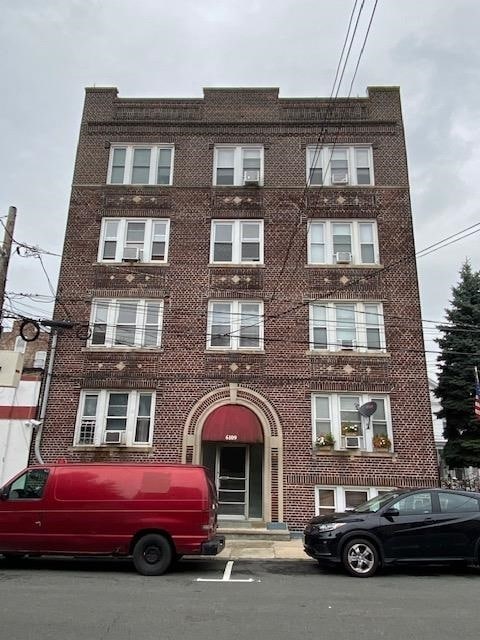 Building Photo - 6109 Monroe Pl