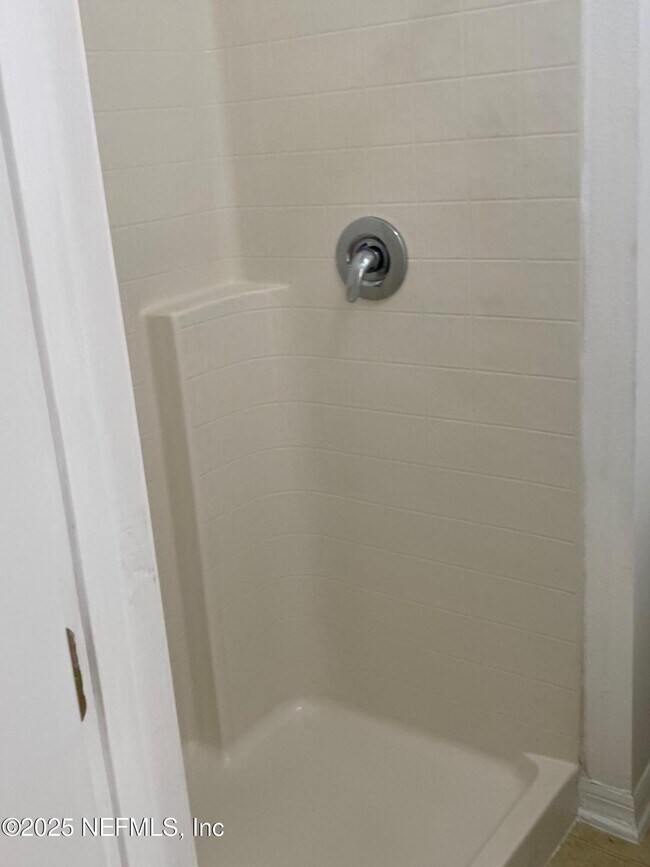 Building Photo - 7086 Shady Pine Ct