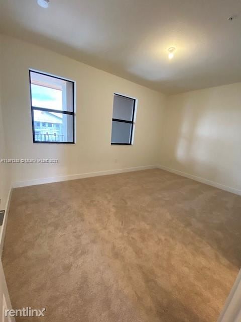 Building Photo - 3 br, 2 bath House - 10413 NW 82nd St Unit 33