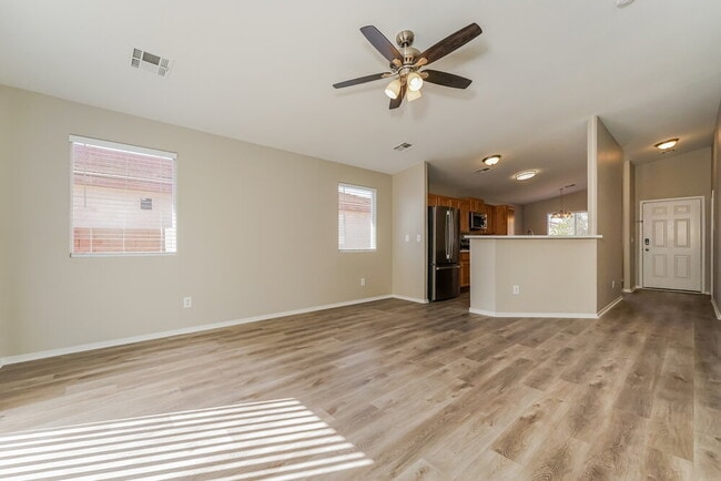 Building Photo - 4833 River Splash Ave