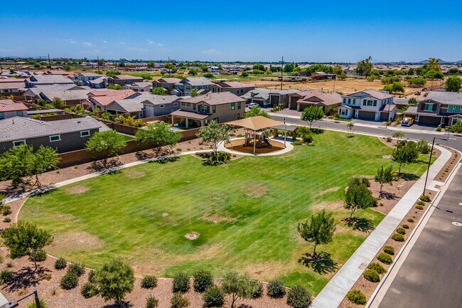 Building Photo - Gated Community Amazing ameneties