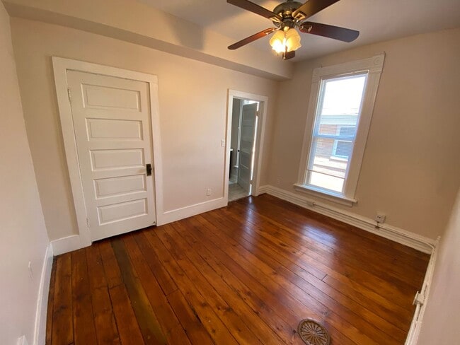 Building Photo - 1445 Worthington St