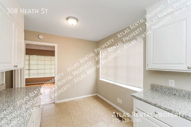 Building Photo - 308 Heath St