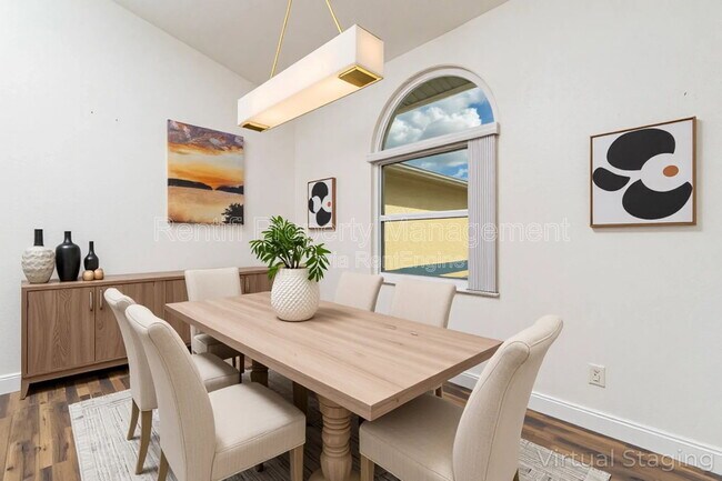 Building Photo - 304 NW 12th Ln