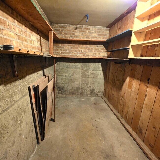 Building Photo - 8845 Bronx Ave