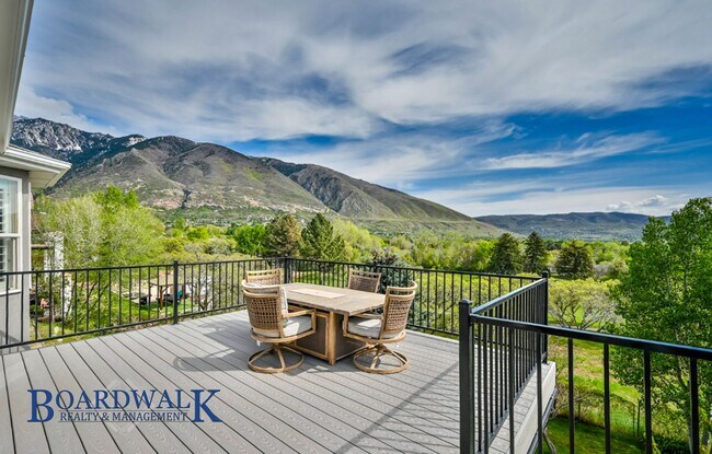 Building Photo - Modern Living Meets Mountain Lifestyle in Sandy