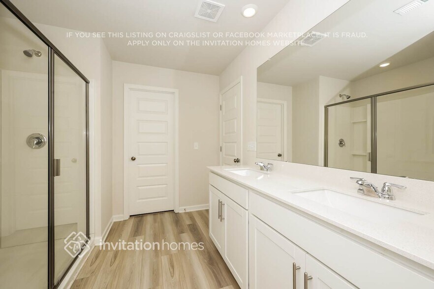 Building Photo - 1010 Legacy Ct