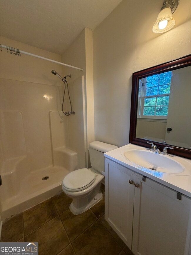 Building Photo - 734 Marthas Dr