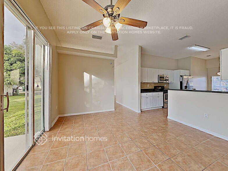 Building Photo - 10698 SW 20th Ct
