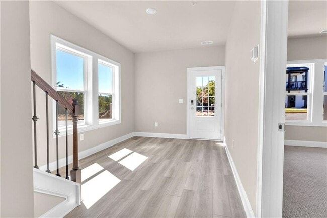 Building Photo - 423 Lincoln St