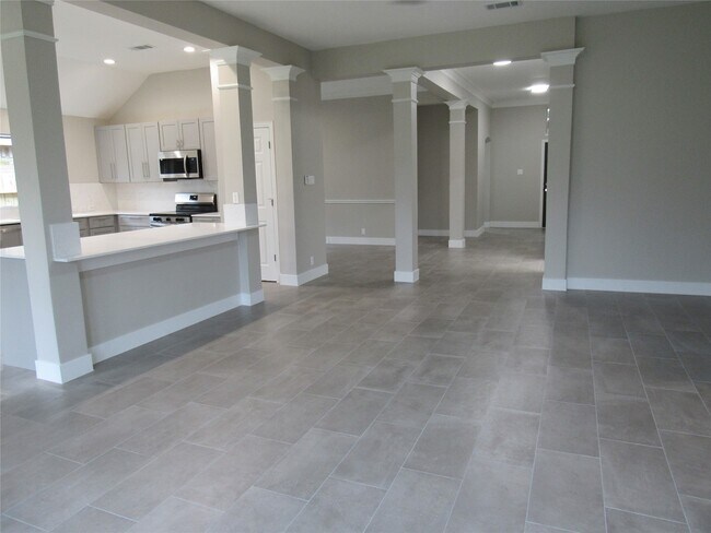 Building Photo - 2515 Old River Ln