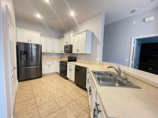 Building Photo - 10826 Eclipse Lily Way