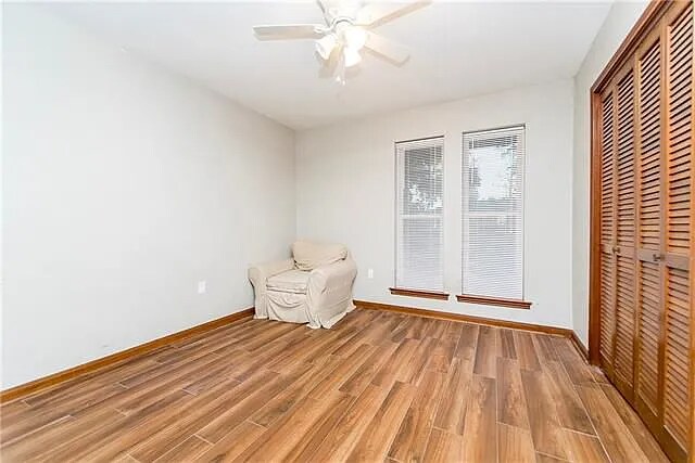 Building Photo - 217 Lovers Ln