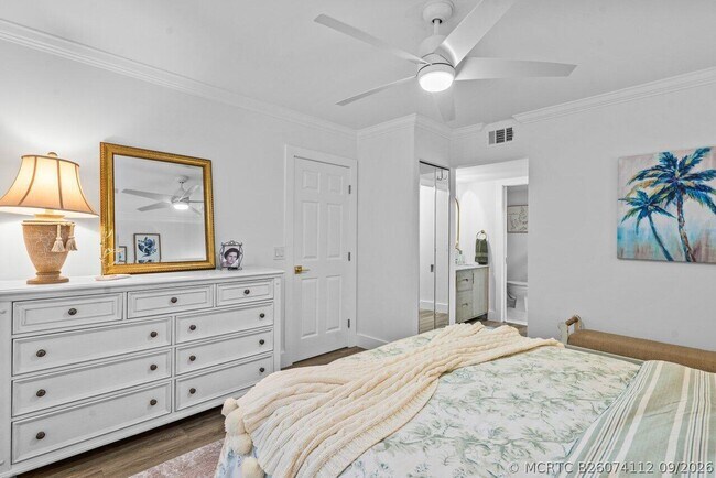 Building Photo - 2001 Sabal Ridge Ct