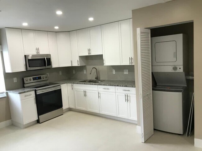 Building Photo - 17024 89th Pl N