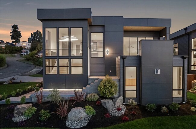 Building Photo - Luxury Home with Stunning Puget Sound Views in Steilacoom