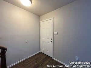 Building Photo - 2802 Lasses Blvd