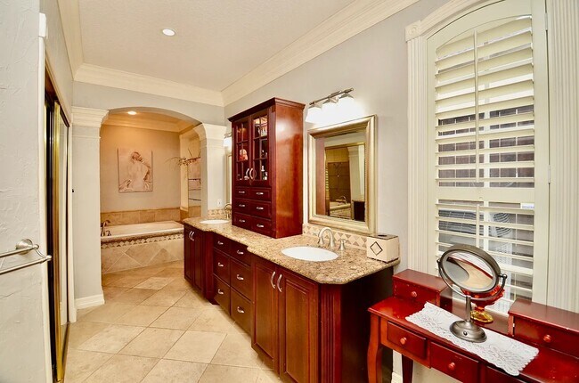 Building Photo - 20610 Autumn Terrace Ln