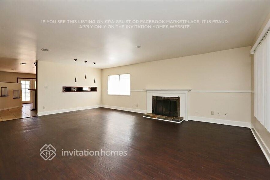 Building Photo - 1752 Willowbrook Ln