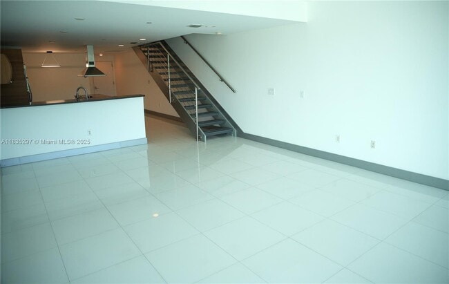 Building Photo - 2950 NE 188th St