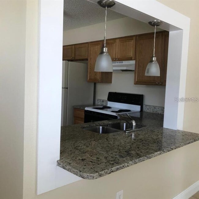 Building Photo - 2839-2838 8 Iron Dr