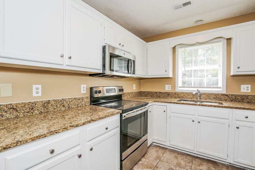 Building Photo - 104 Stapleton Way
