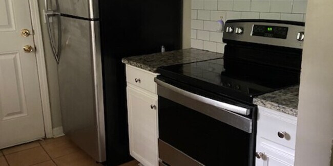 Primary Photo - Rooms for rent in Atlanta