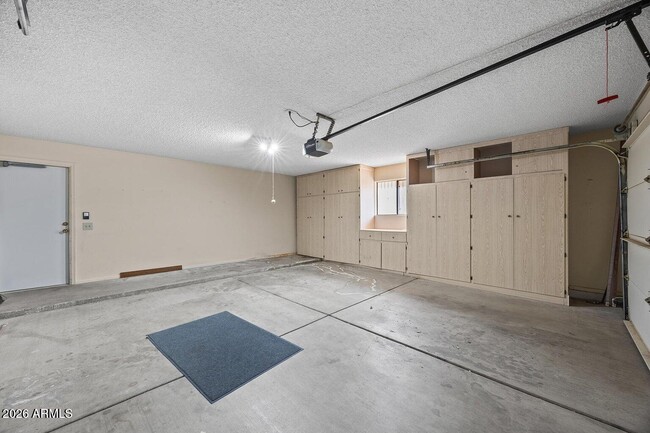 Building Photo - 21007 N Sunglow Dr