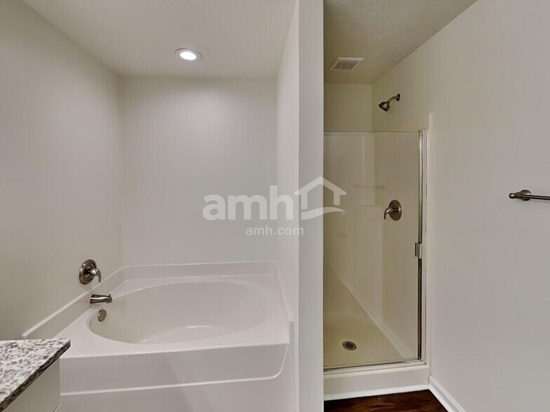 Building Photo - 3501 Chandler Cove Way