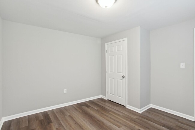 Building Photo - 3BR/2BA Downtown House Walking Distance to...