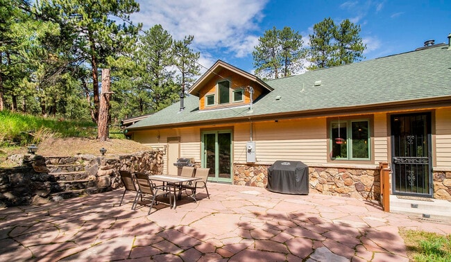 Building Photo - 28940 Golf Way