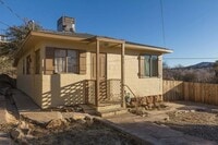 Building Photo - 412 W Leroux St