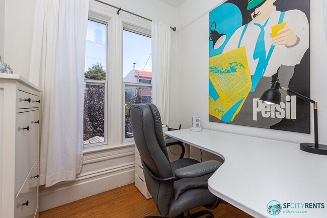 Building Photo - Castro: UNFURNISHED Top Floor Flat w/ Private Deck, W/D in unit & Garage Parking